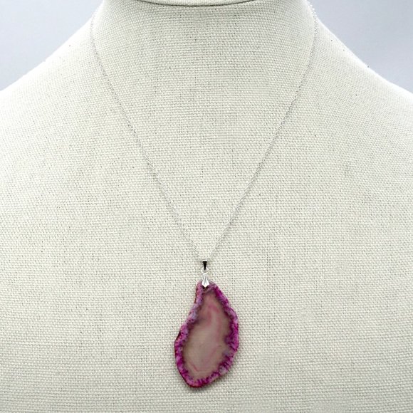 My Bead Emporium Jewelry - Silver necklace with purple quartz stone.